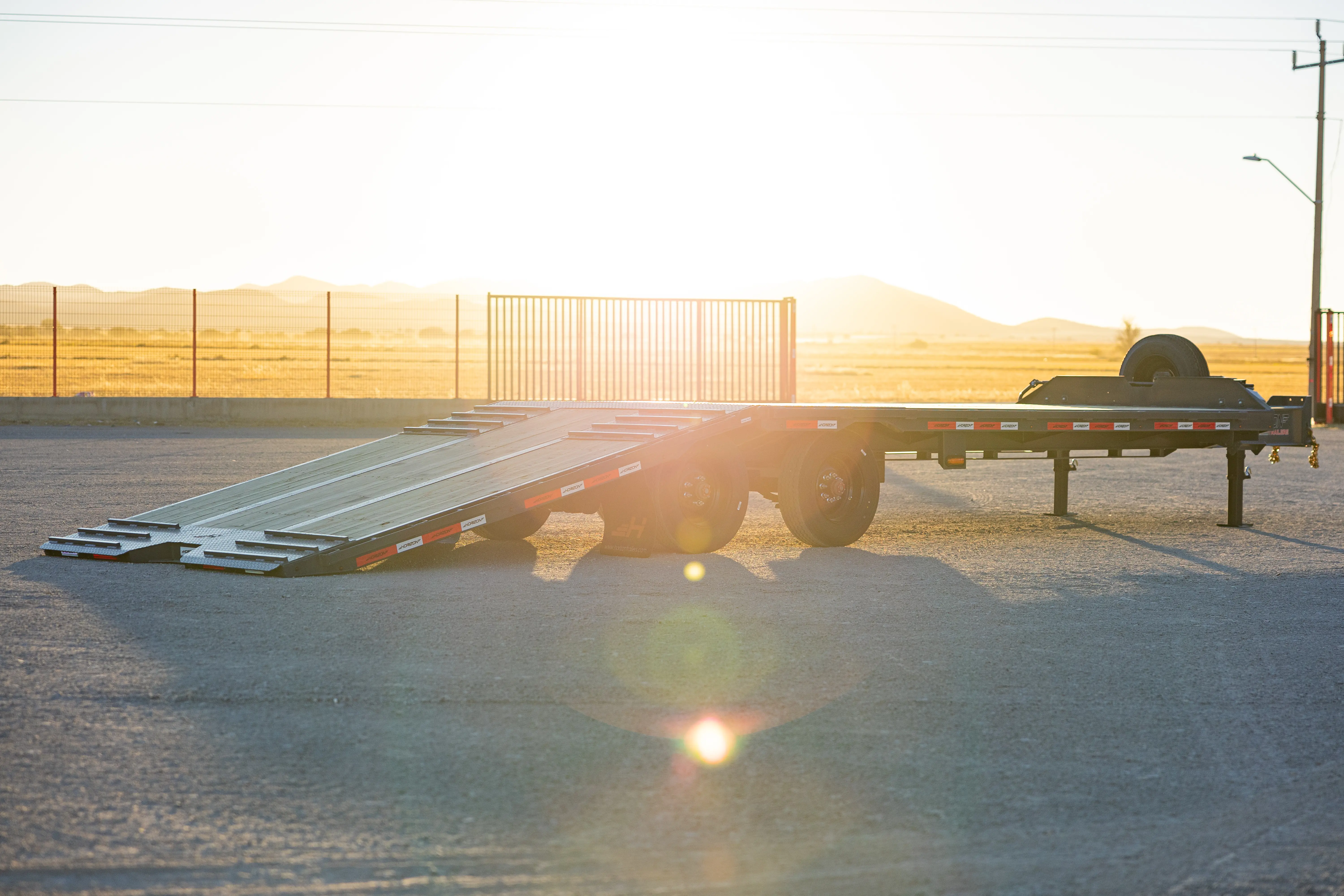 horizon trailers img